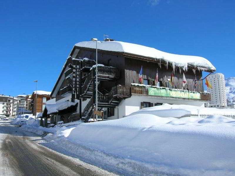 Miramonti Hotell Sestriere Eksteriør bilde